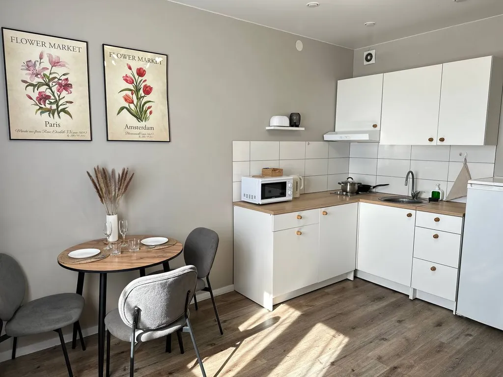 Квартира с кондиционером, видом на реку и удобным расположением