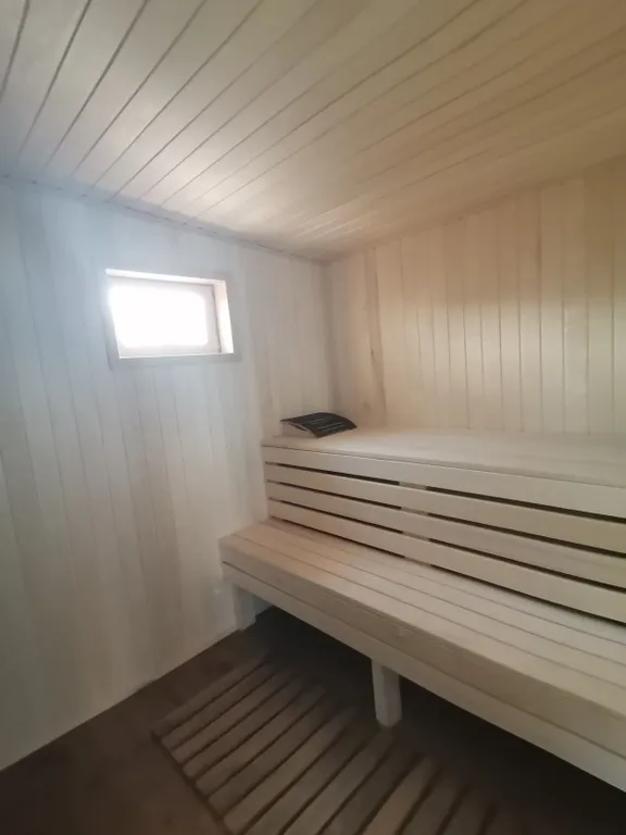 Дом с большой террасой