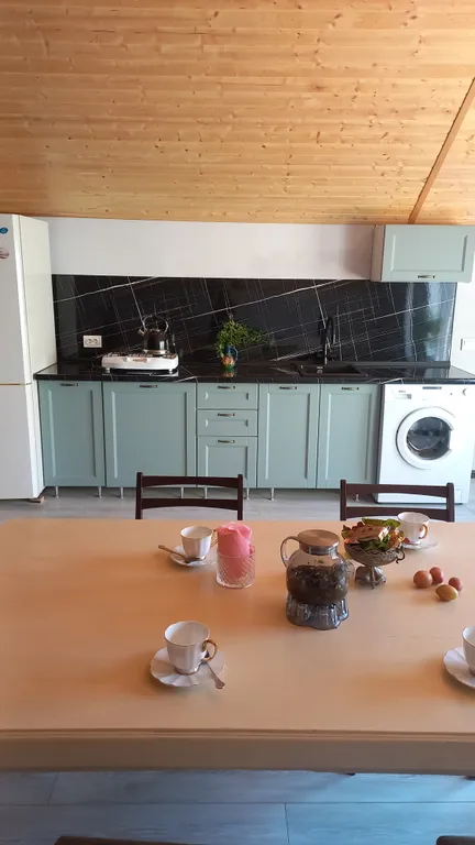 Коттедж Уютный 2-й этаж гостевого дома — Махачкала