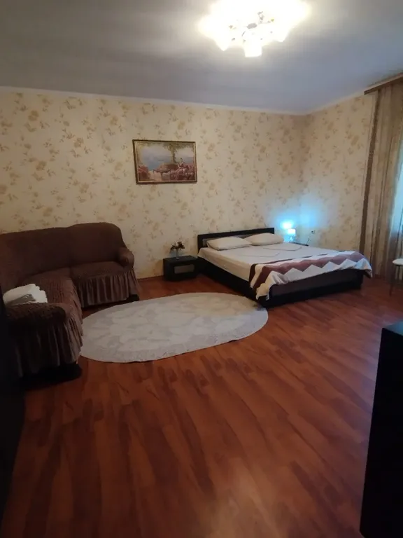 8-комнатный Дом