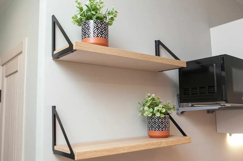 Стильная студия возле метро для двоих гостей