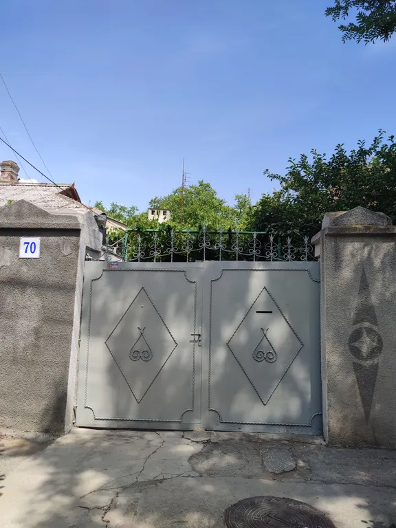 Квартира Квартира в частном доме в центре города — Евпатория