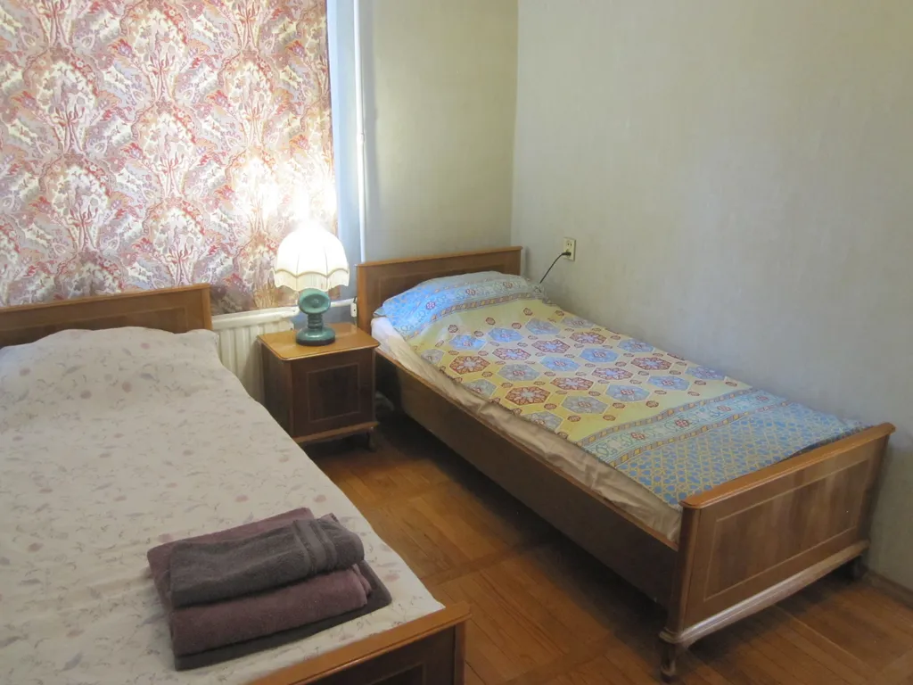 Уютная комната в тихой квартире, центр, Neat room in a quiet apartment
