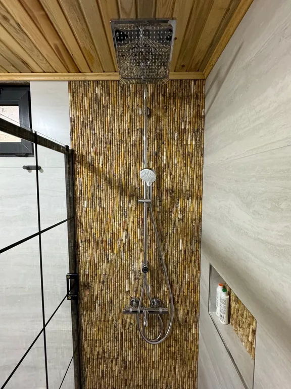 Просторное эко бунгало в сосновом лесу на побережье Турции