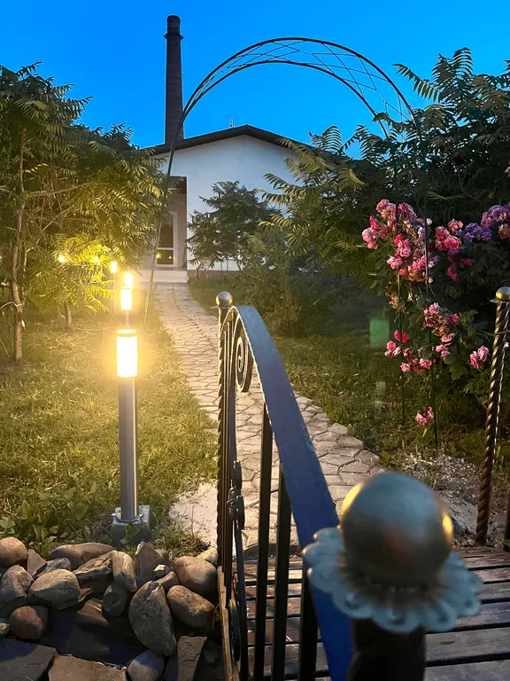 Коттедж Уютный дом только для вас и вашей семьи или друзей — Кучугуры