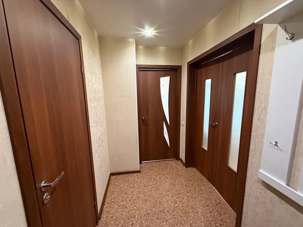 "В Гости!" на Запорожской 53 (1к квартира рядом с БЦ "Сити")