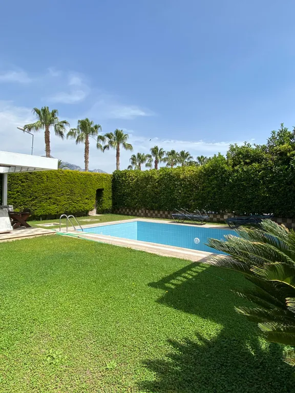 Роскошная вилла в Кемерес частным бассейном