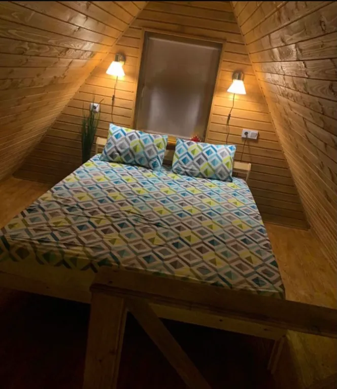 Треугольный Дом Луна