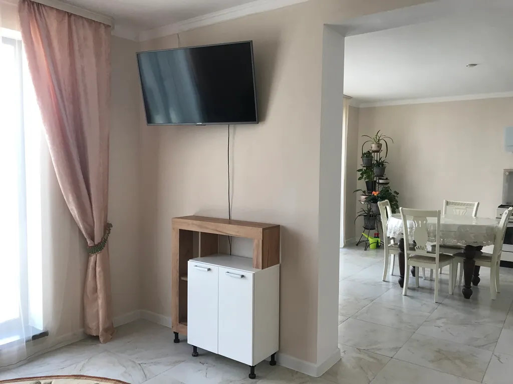 Коттедж Дом в Байдарской долине — Орлиное