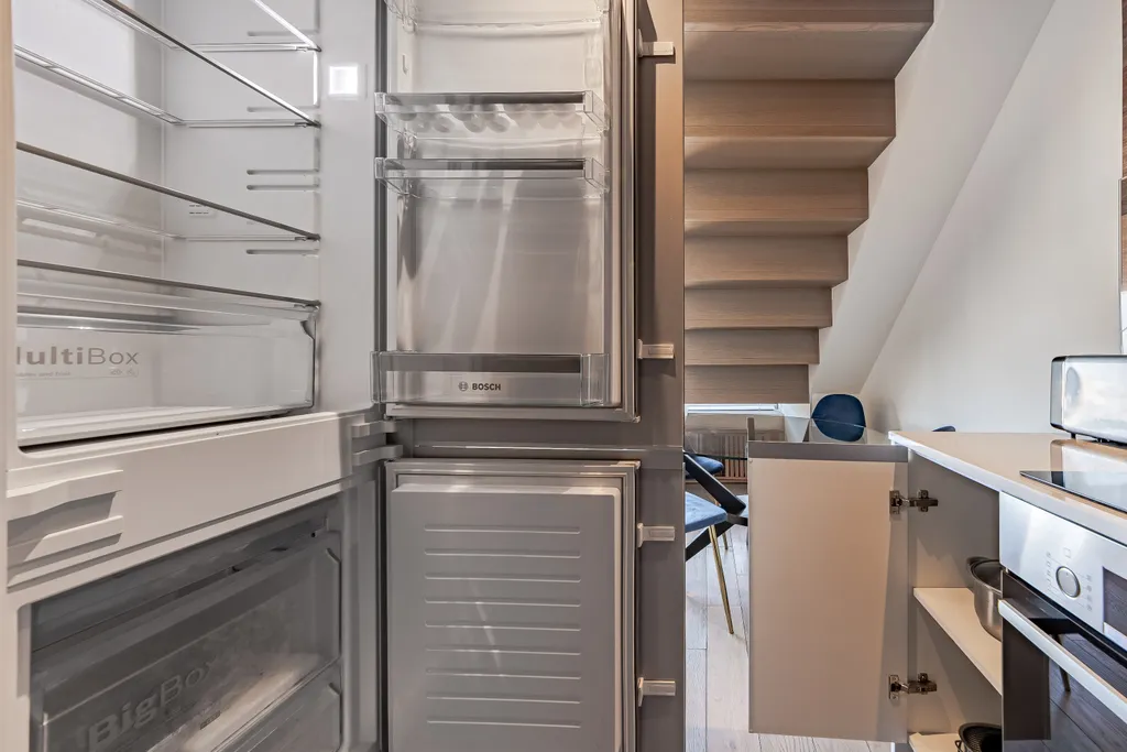 Двухуровневые апартаменты Смарт Хост с проектором и PS4