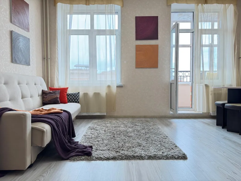 Стильная евро-двухкомнатная квартира в Лайково