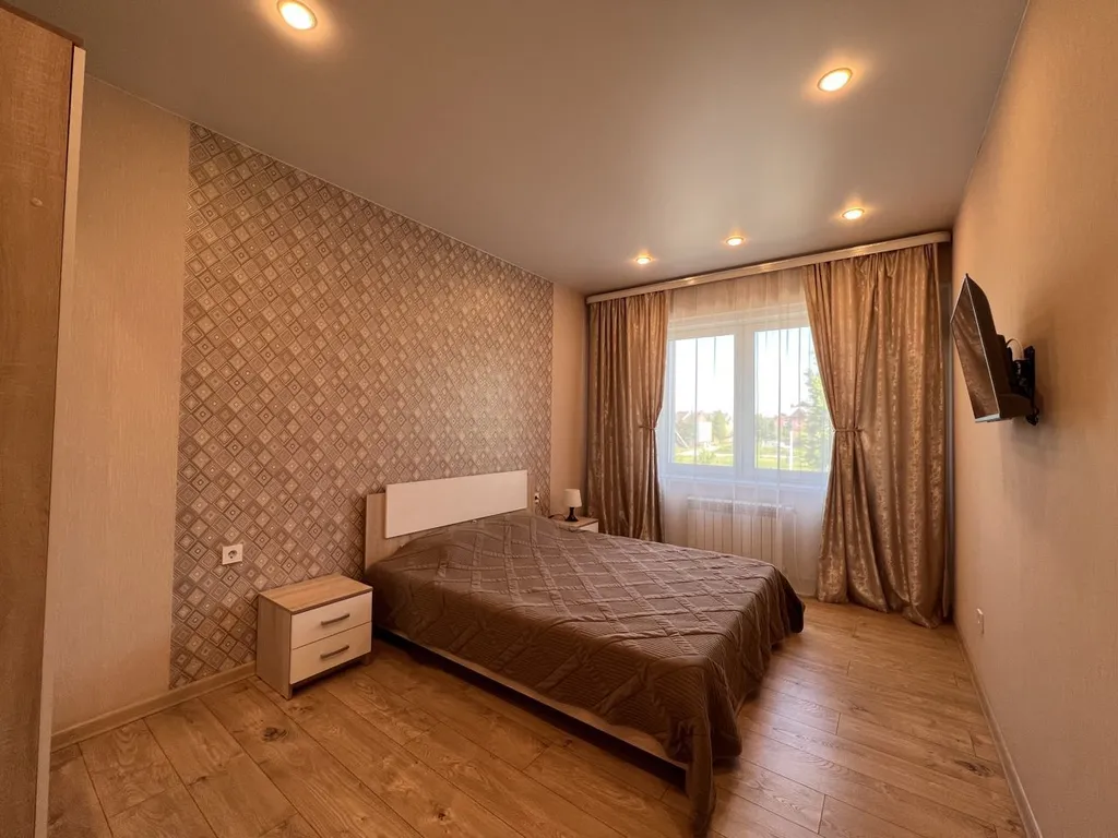 Функциональная ЕВРО-трешка рядом с заливом Ангары