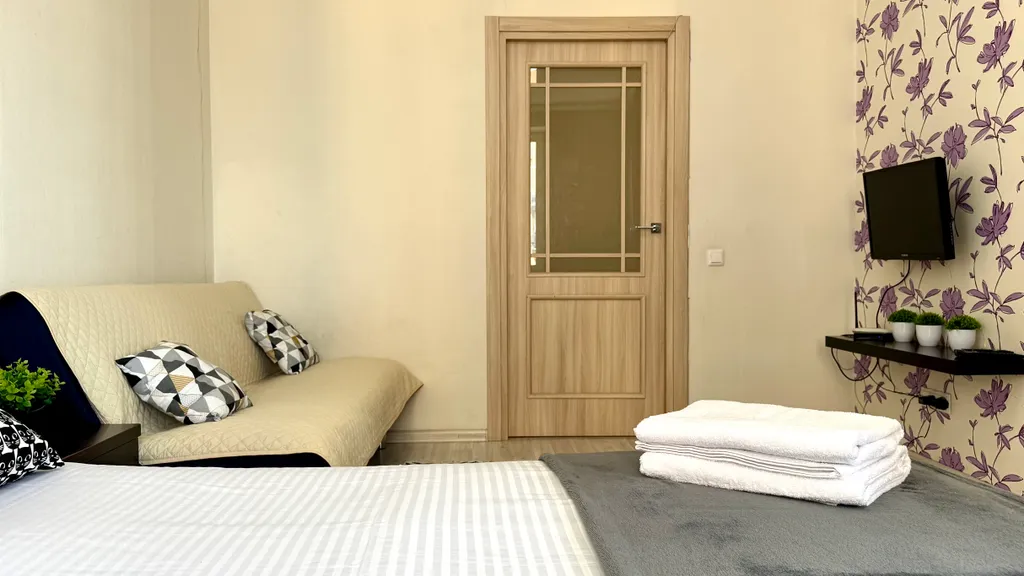 Квартира Квартира возле метро — Екатеринбург