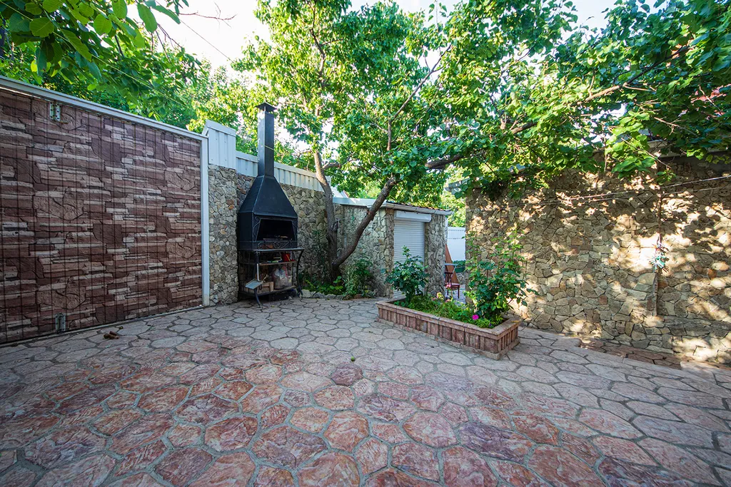 Уютный дом 2 этажа в центре Феодосии