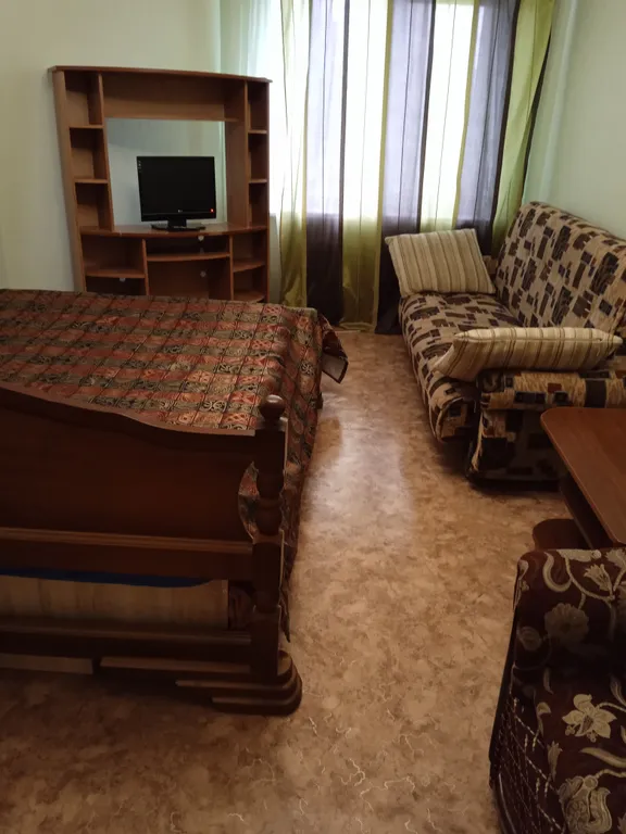 Уютная квартира рядом с ТЦ Круиз