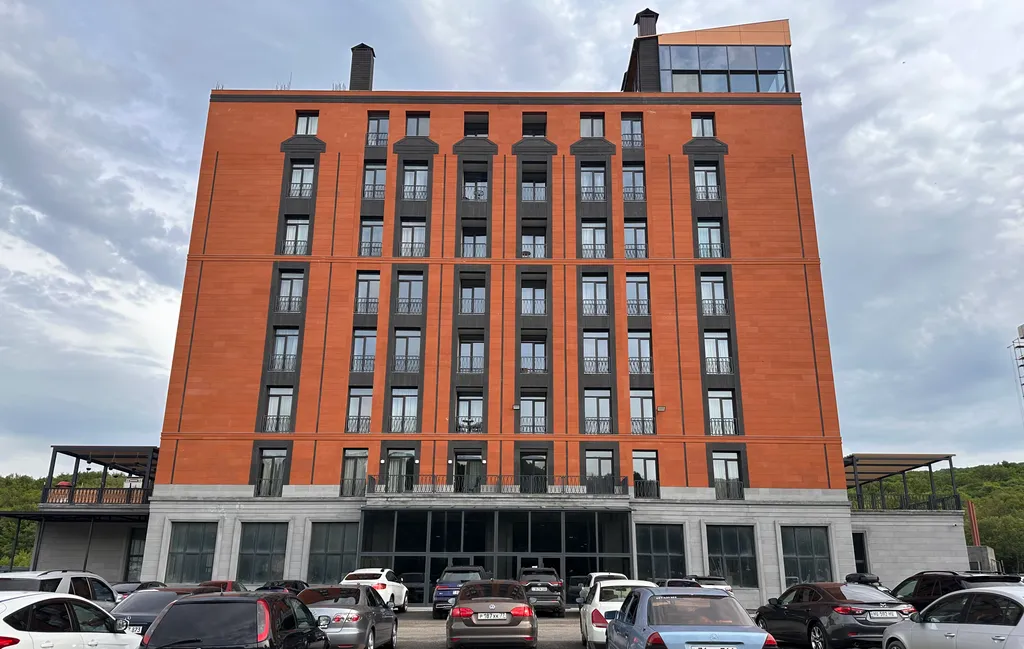 Апартамент с видом на горы и большой террасой