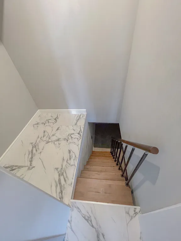 Двухуровневые апартаменты с прямым выходом к бассейну и у моря