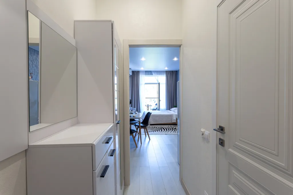 Студия с балконом и видом на горы