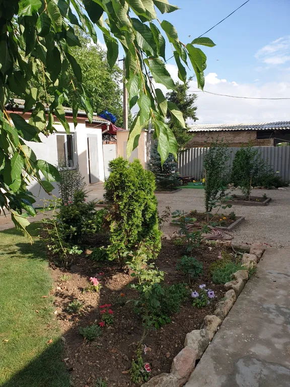 Частный дом (сдается только 2-й этаж)