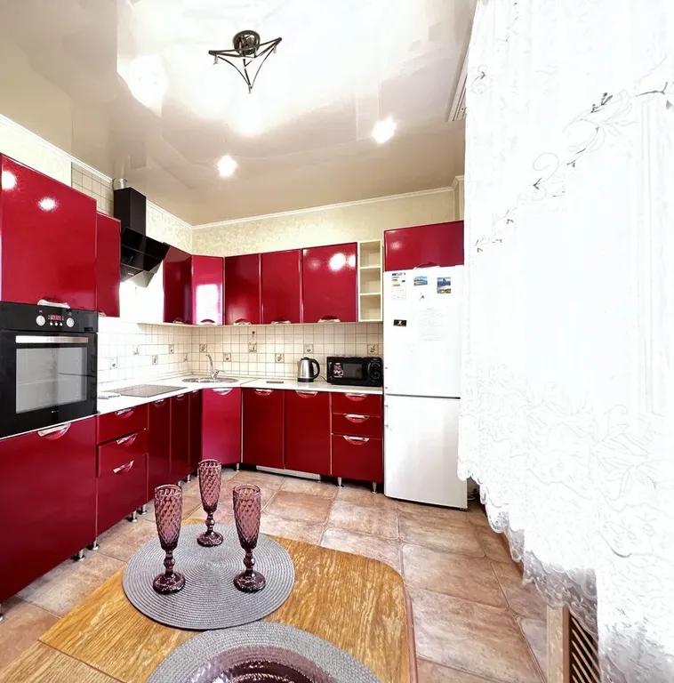 Квартира на набережной с видом на реку