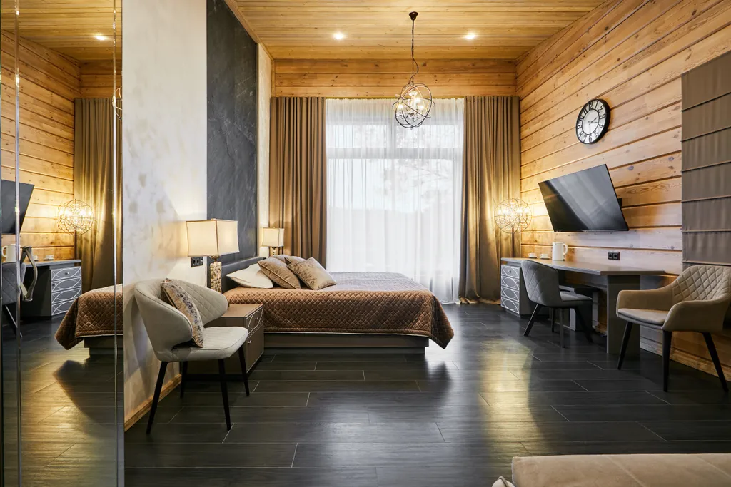 Полулюкс с кроватью размера kihg-size и видом на озеро