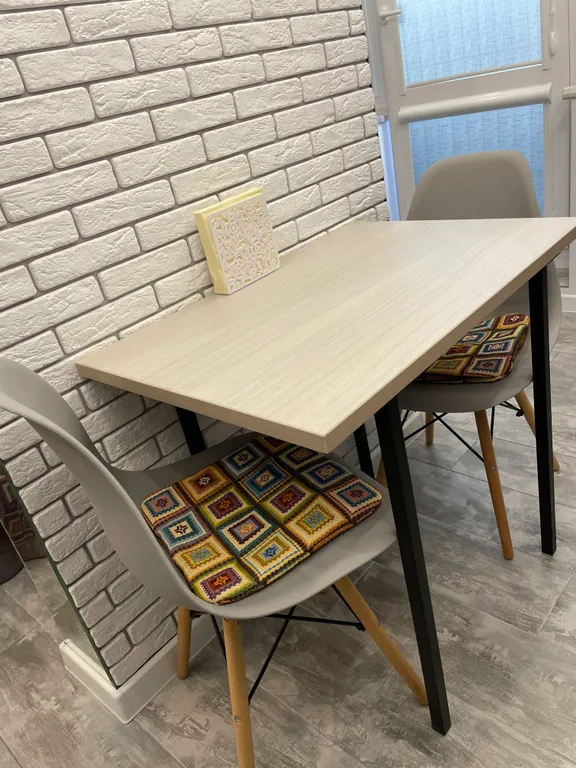 Дизайнерская студия с видом на реку