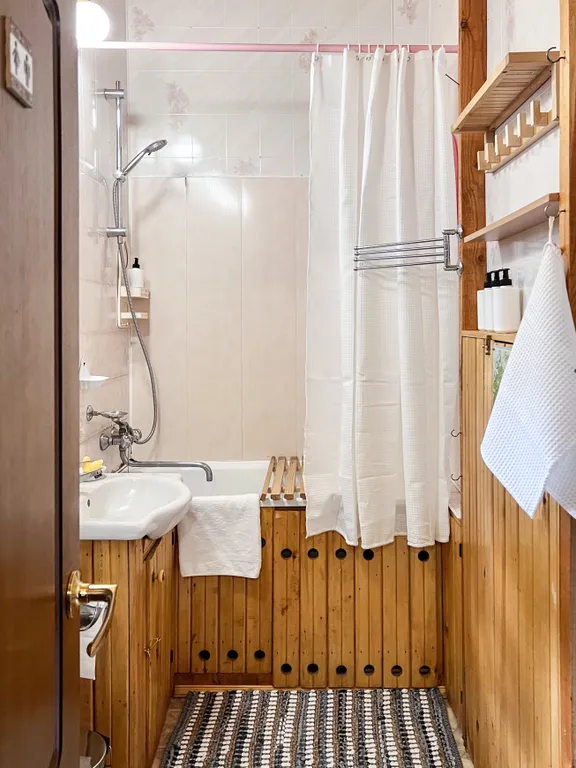 Загородный дом в соснах недалеко от Москвы