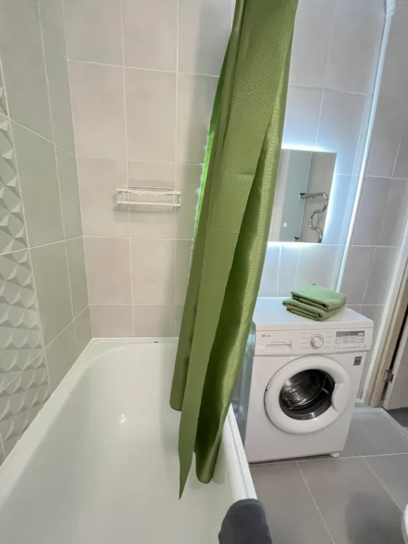 Квартира со свежим ремонтом и мебелью