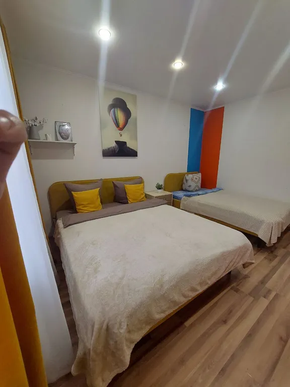 2 х комнатная квартира в удобном районе города