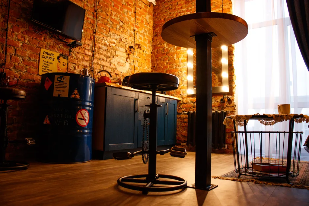 Студия Лофт с гамаком в центре с видом на Комсомольскую площадь