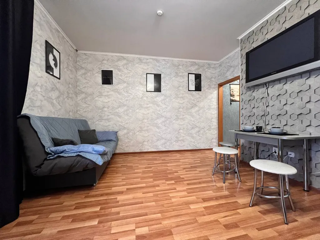 Квартира Уютная светлая студия, центр, ТЦ Вояж — Тюмень