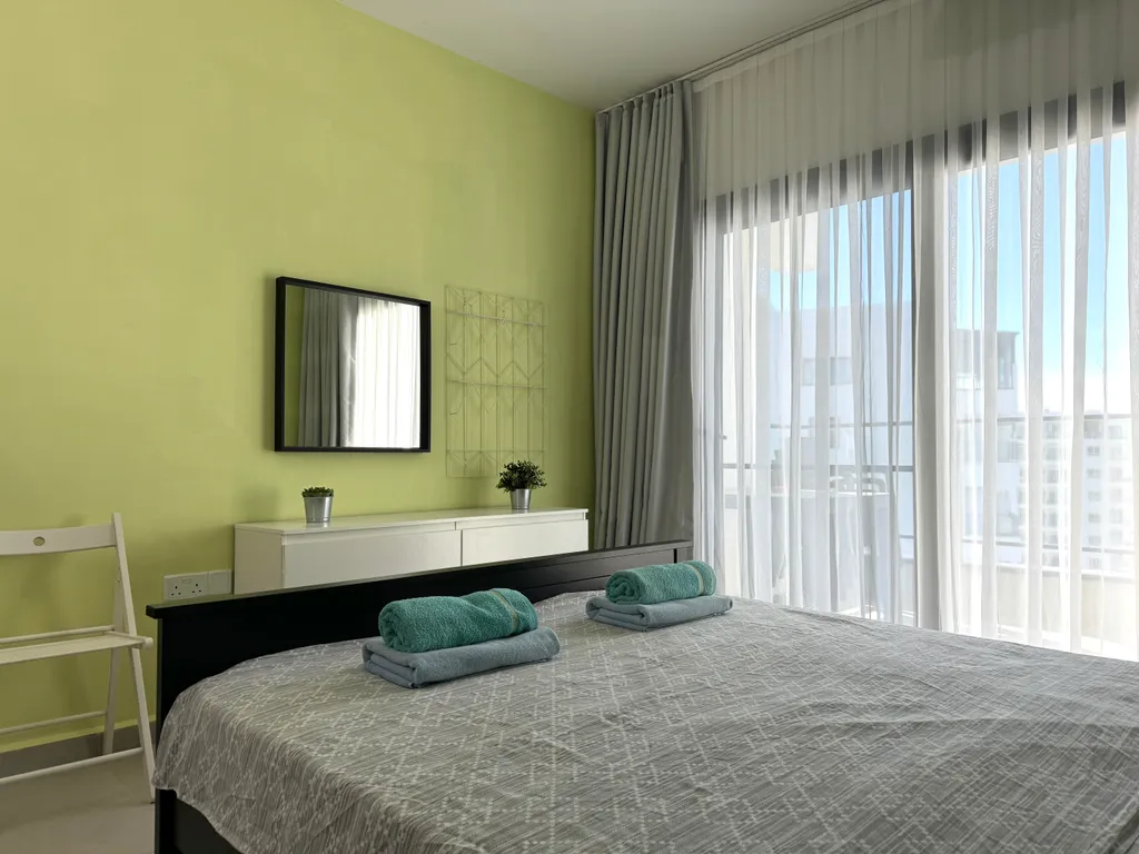 Просторная студия на берегу моря