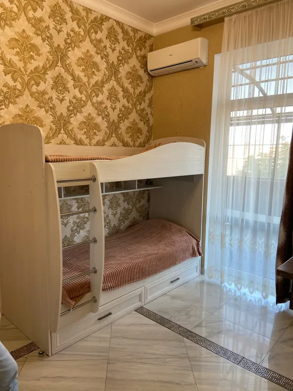 Апартаменты с личной террасой и кухней для семьи из 4 человек