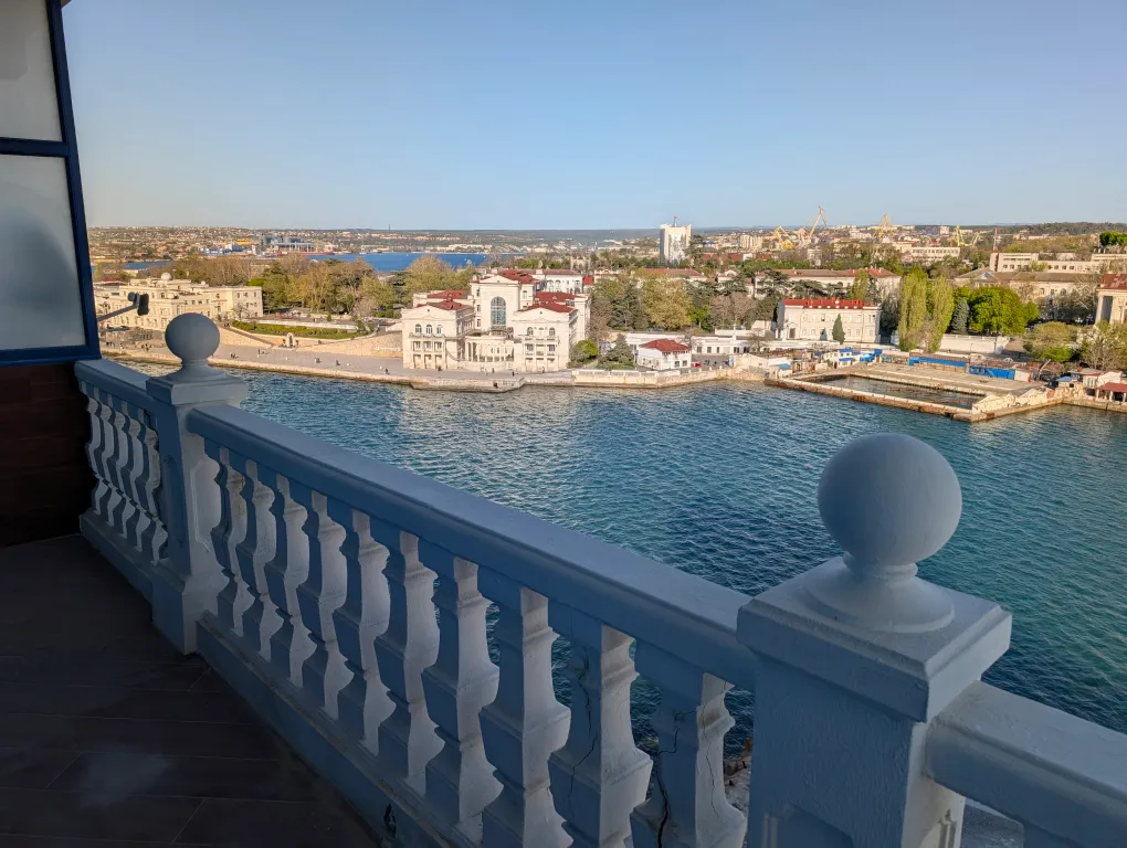 Новый апартамент 129м2 с лучшим видом на центр Севастополя