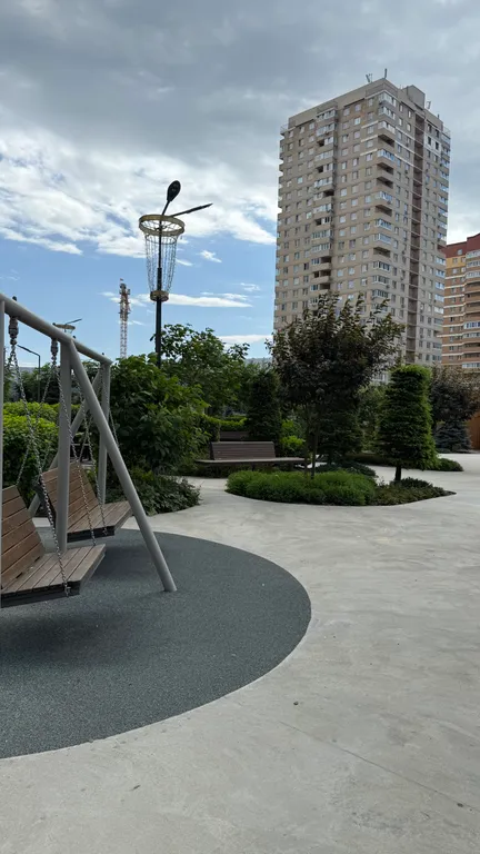 ЖК с охраняемой закрытой территорией большой детской зоной