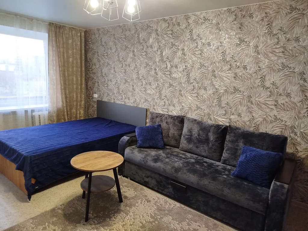 Квартира рядом с госпиталем в центре города — аренда посуточно в Камышин