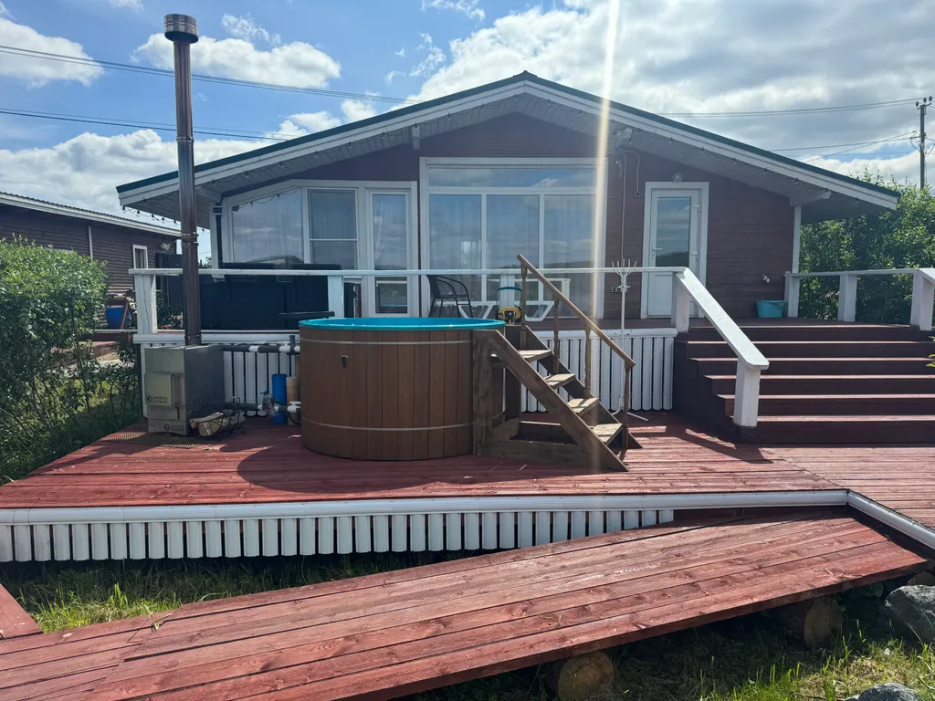 Дом Жемчужный с баней и купелью на первой линии базы «Онегинхутор»