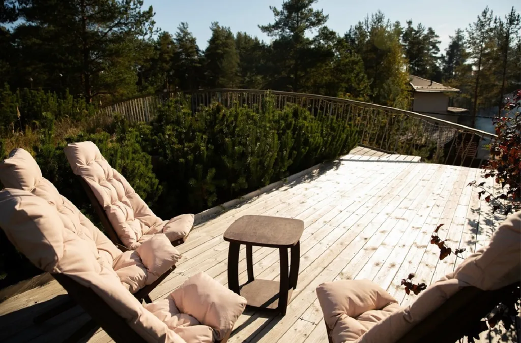 Дизайнерский коттедж с садом на крыше