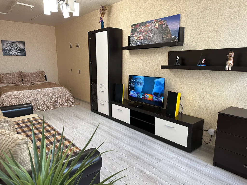Квартира Квартира Просторная однушка с панорамным видом — Москва
