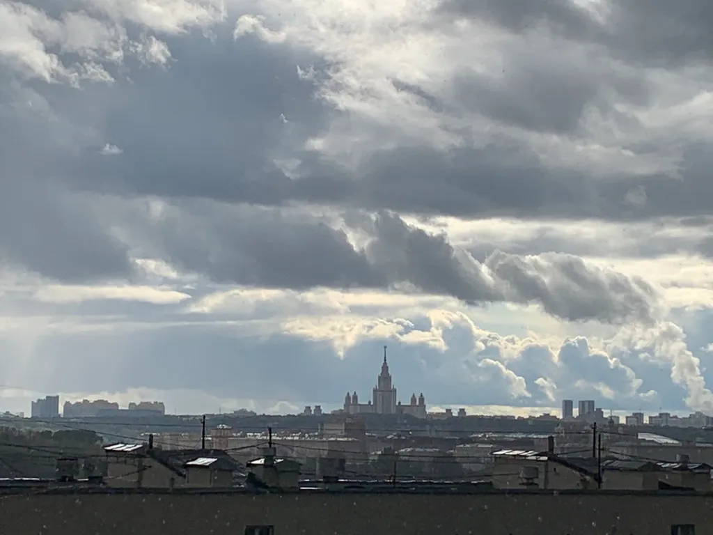 Квартира Квартира в центре с балконом, спальней и паркингом — Москва