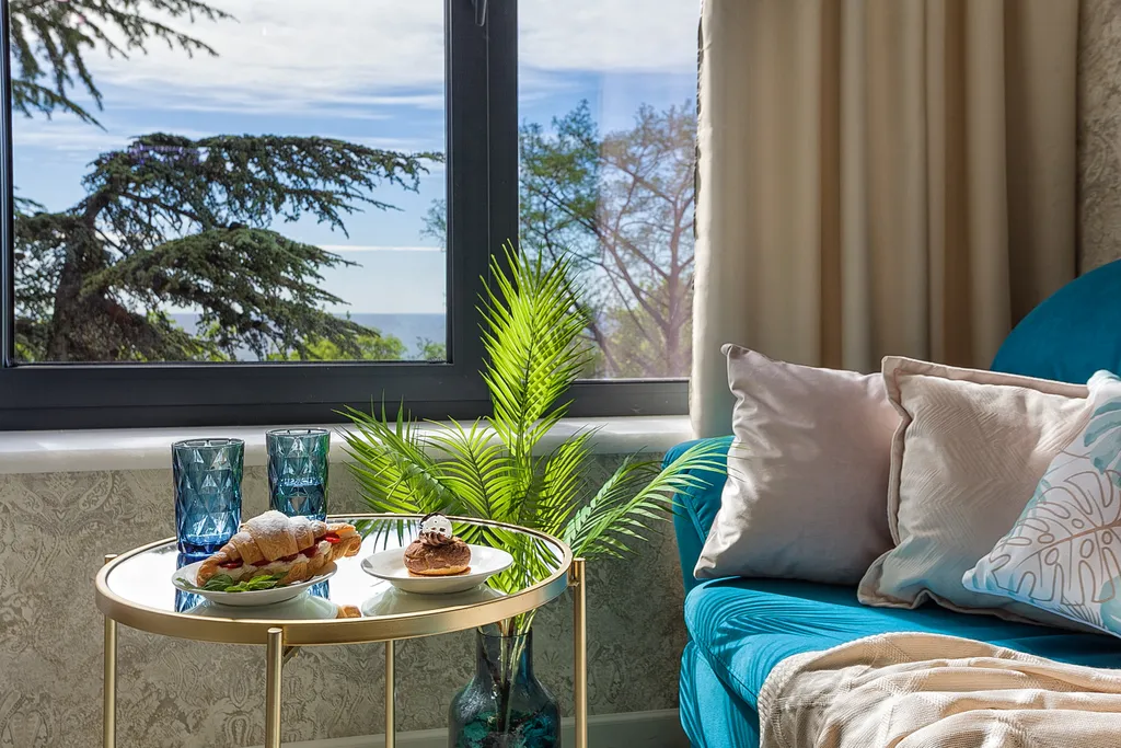 Квартира Золотой Ананас с видом на море — аренда посуточно в Ялта