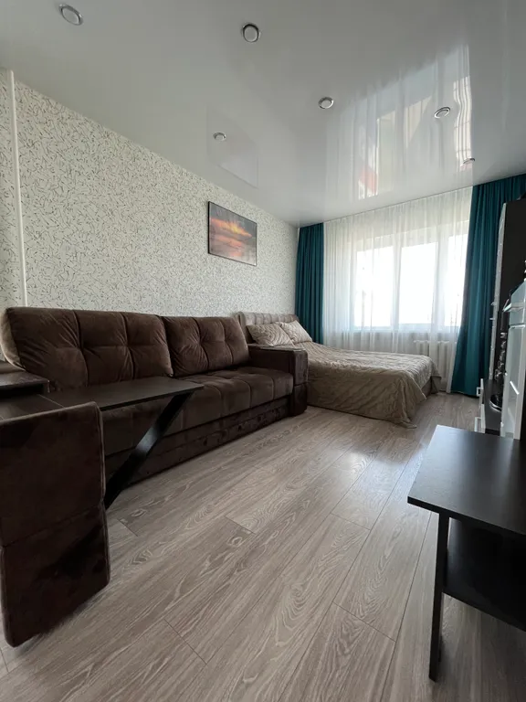 Уютная квартира с видом на набережную газовиков