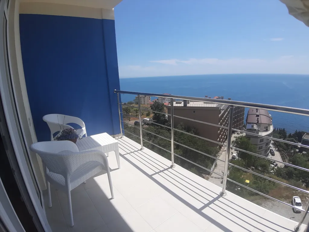 Квартира с видом на море и Ялтинскую бухту