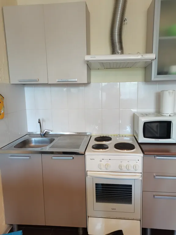 Небольшая, уютная студия в спальном районе