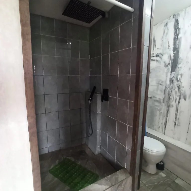 Домик-студия с бассейном Париж