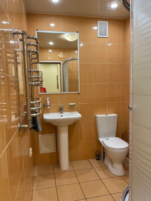 Для доброго гостя и ворота настежь