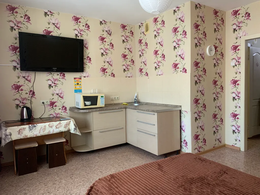 Живи тут Кардиоцентр, ТЦ Планета