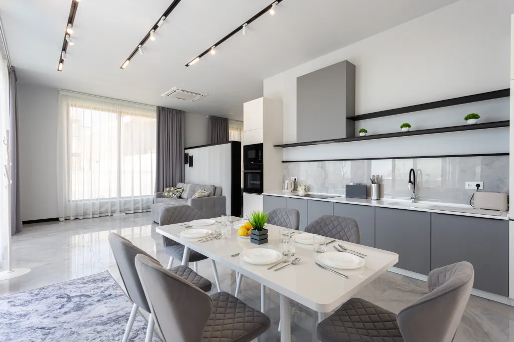 Новый коттедж с подогреваемым бассейном и баней