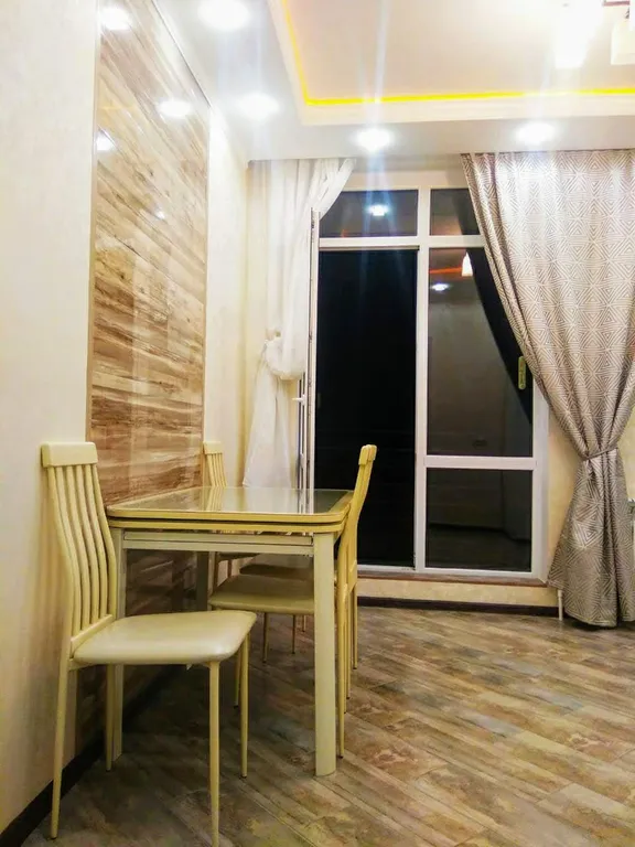 Отличная квартира с видом на море возле Факела