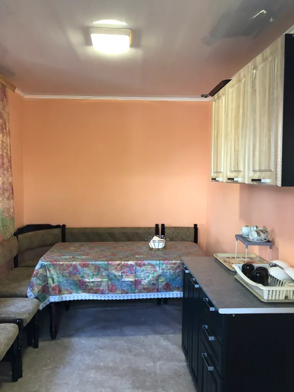 Квартира Квартира Уютный гостевой домик. Lemon с чистыми номерами, зелёным двориком. — Судак